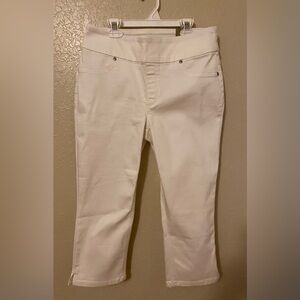 Pull on capri